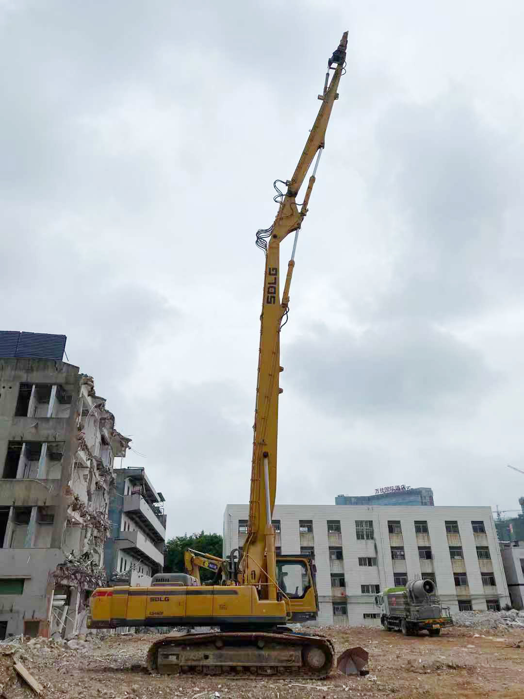 Demolition Excavator Equipment Heavy High Reach Excavator Boom