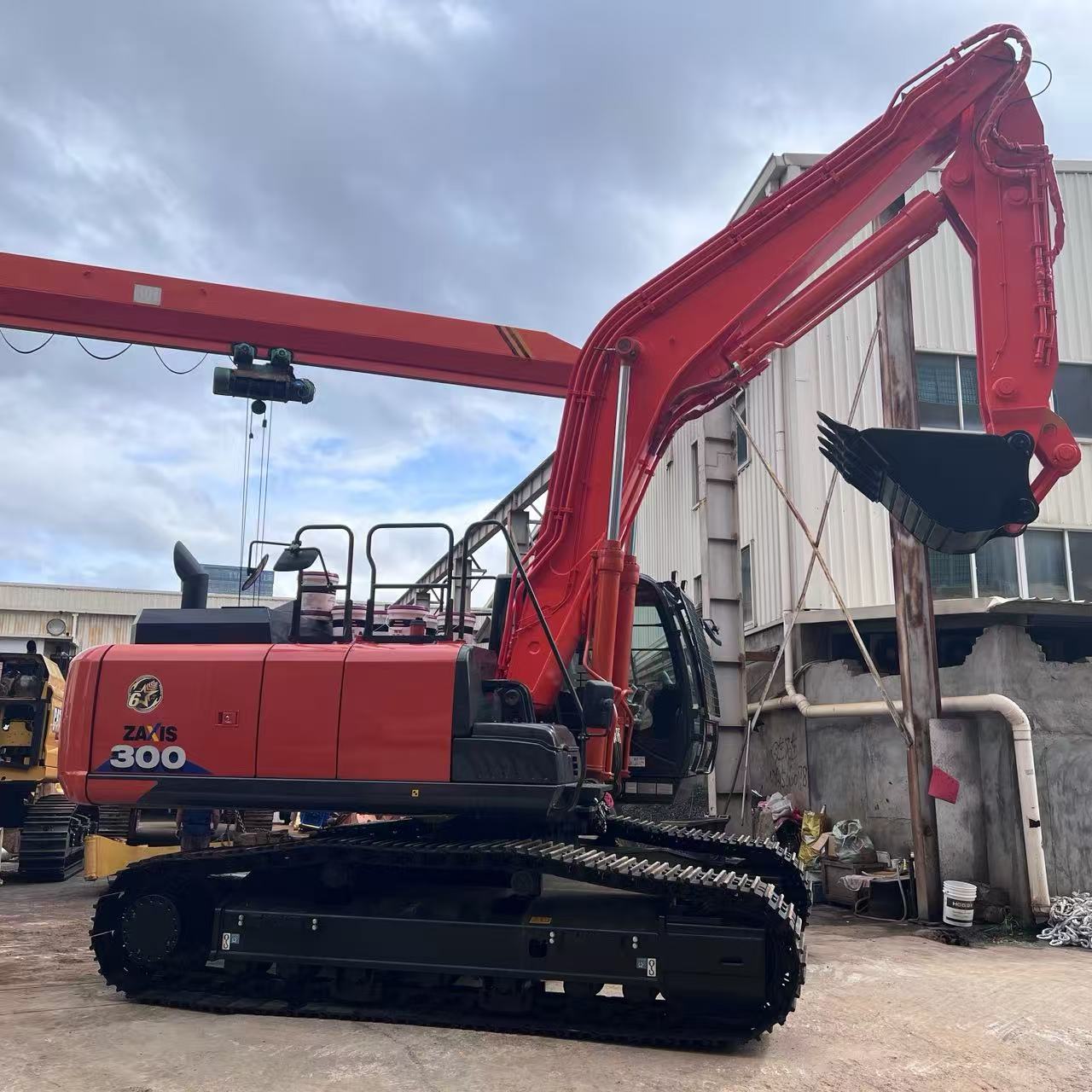 Direct Factory Supply of ZX300 Excavator Tunnel Arm for Heavy-Duty Construction Chinese Manufacturer